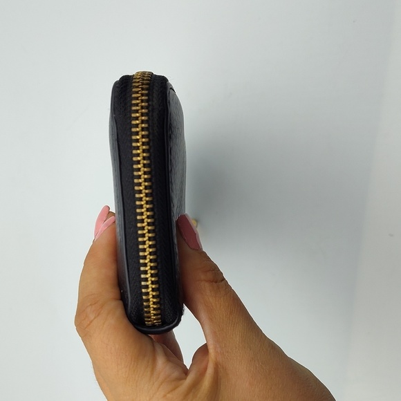 Marc By Marc Jacobs Leather Wallet - Picture 6 of 11